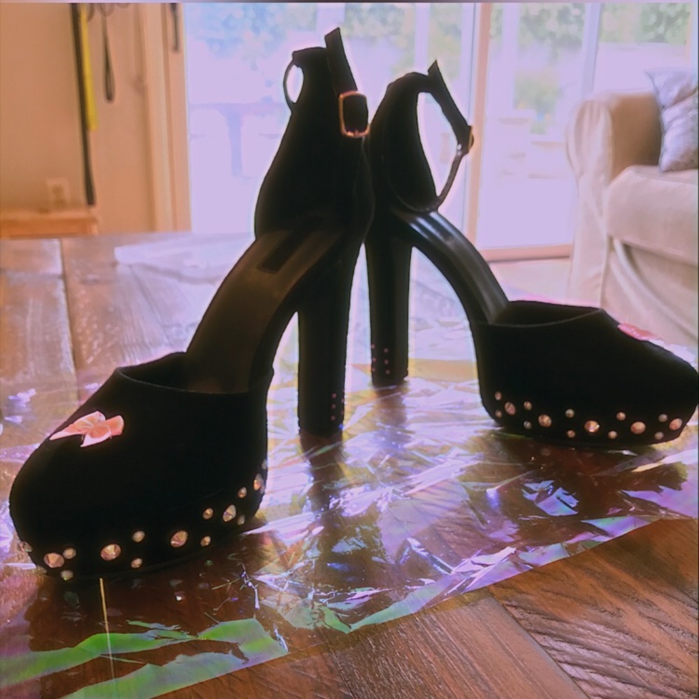 Rhinestone black pumps